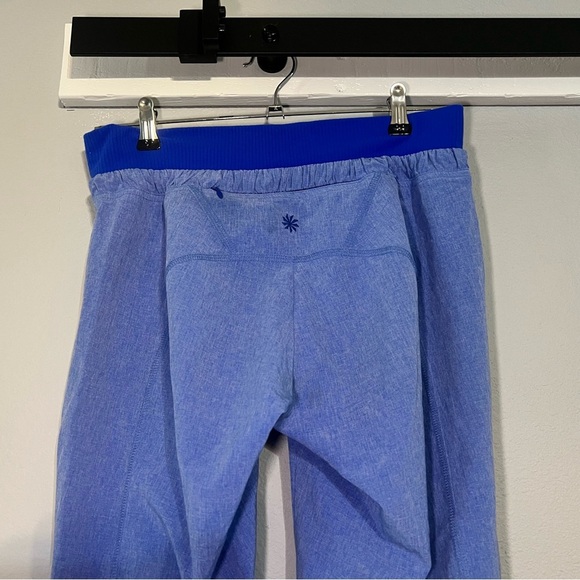 Athleta Allegro Capri Low Rise Pants Blue Size 2 Women’s Ruched Sides - Picture 5 of 9